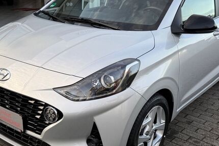 Hyundai i10 9.402 km 14.888 &euro; Radevormwald 42477