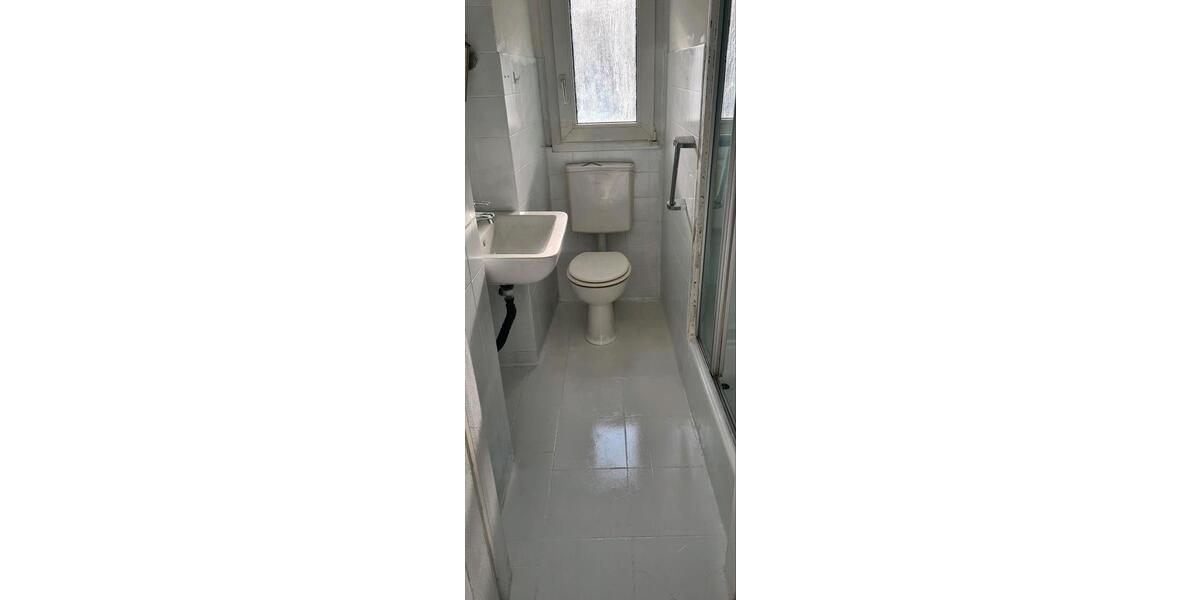 Etagenwohnung Duisburg Mittelmeiderich - 3 Zimmer, 75 m&sup2;, 900&euro; | Angebot:26364723