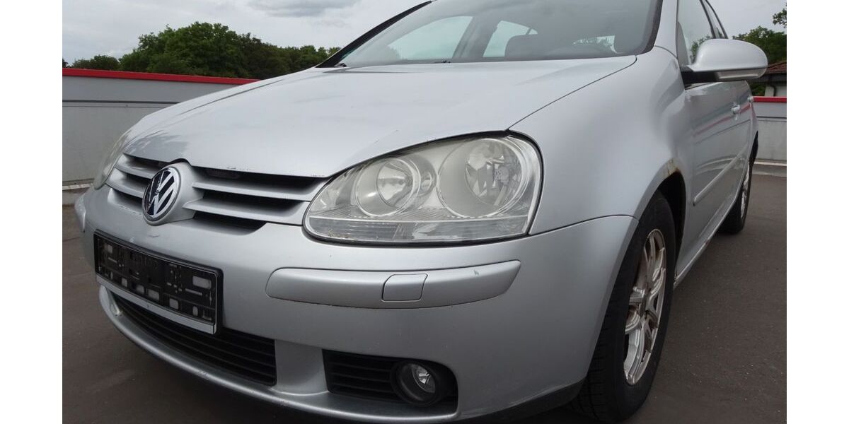 VW Golf 231.000 km 790 &euro; Solingen 42719