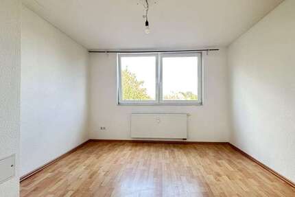 Wohnung Duisburg Duisburg-Mitte - 3 Zimmer, 55 m&sup2;, 84.000&euro; | Angebot:27316001