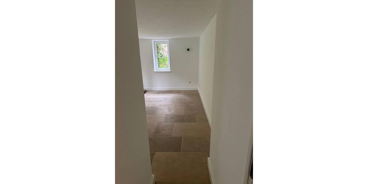 Erdgeschoßwohnung Solingen Ohligs - 4 Zimmer, 168 m&sup2;, 2.350&euro; | Angebot:25918620