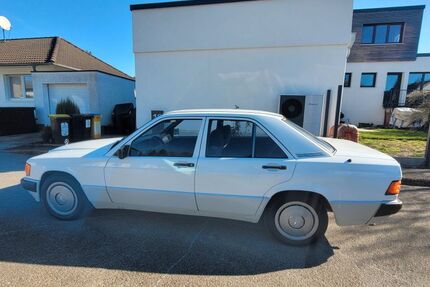 Mercedes-Benz 190 135.000 km 5.490 &euro; Dortmund 44309