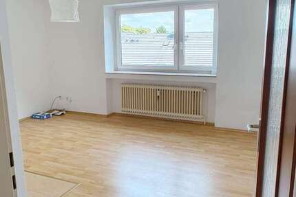 Wohnung Solingen Mitte - 1 Zimmer, 25 m&sup2;, 250&euro; | Angebot:27311049