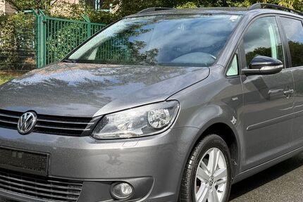 VW Touran 231.500 km 5.900 &euro; Bottrop 46236