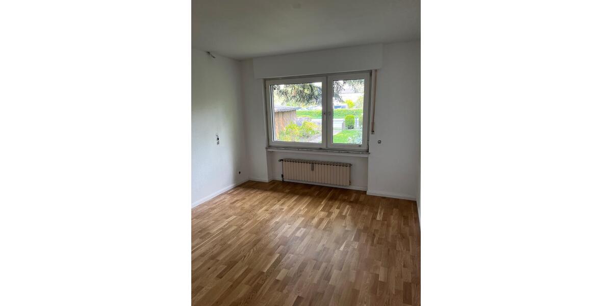 Erdgeschoßwohnung Wuppertal Gemarkung Nächstebreck - 2 Zimmer, 98 m&sup2;, 870&euro; | Angebot:26126068