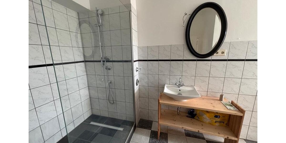 Etagenwohnung Schwelm - 5 Zimmer, 120 m&sup2;, 1.000&euro; | Angebot:26150957