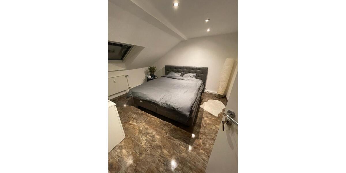 Dachgeschoßwohnung Bochum Werne - 3 Zimmer, 92 m&sup2;, 245.000&euro; | Angebot:26613101