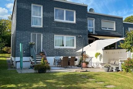 Haus Solingen Central - 4 Zimmer, 120 m&sup2;, 485.000&euro; | Angebot:26800166