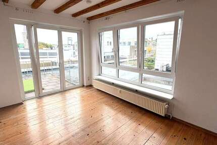 Wohnung Bochum Innenstadt - 3 Zimmer, 70 m&sup2;, 750&euro; | Angebot:27698940