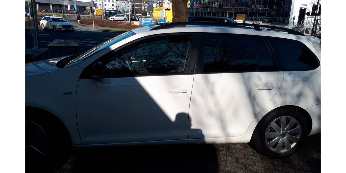 VW Golf 216.000 km 4.000 &euro; Wuppertal 42228