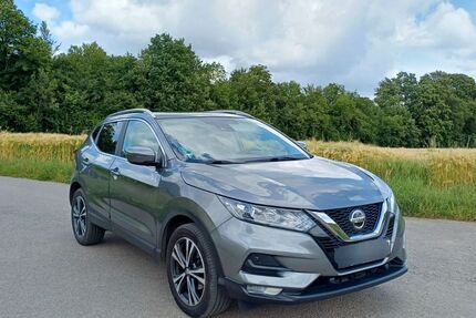 Nissan Qashqai 49.000 km 16.890 &euro; Essen 45219