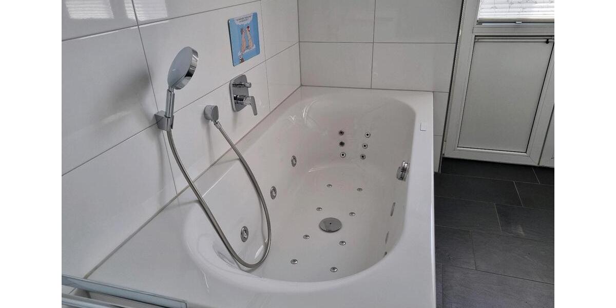 Etagenwohnung Wuppertal Gemarkung Elberfeld - 5 Zimmer, 164 m&sup2;, 1.300&euro; | Angebot:26168973