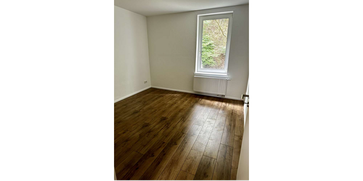 Etagenwohnung Wuppertal Nützenberg - 3 Zimmer, 63 m&sup2;, 590&euro; | Angebot:27122105