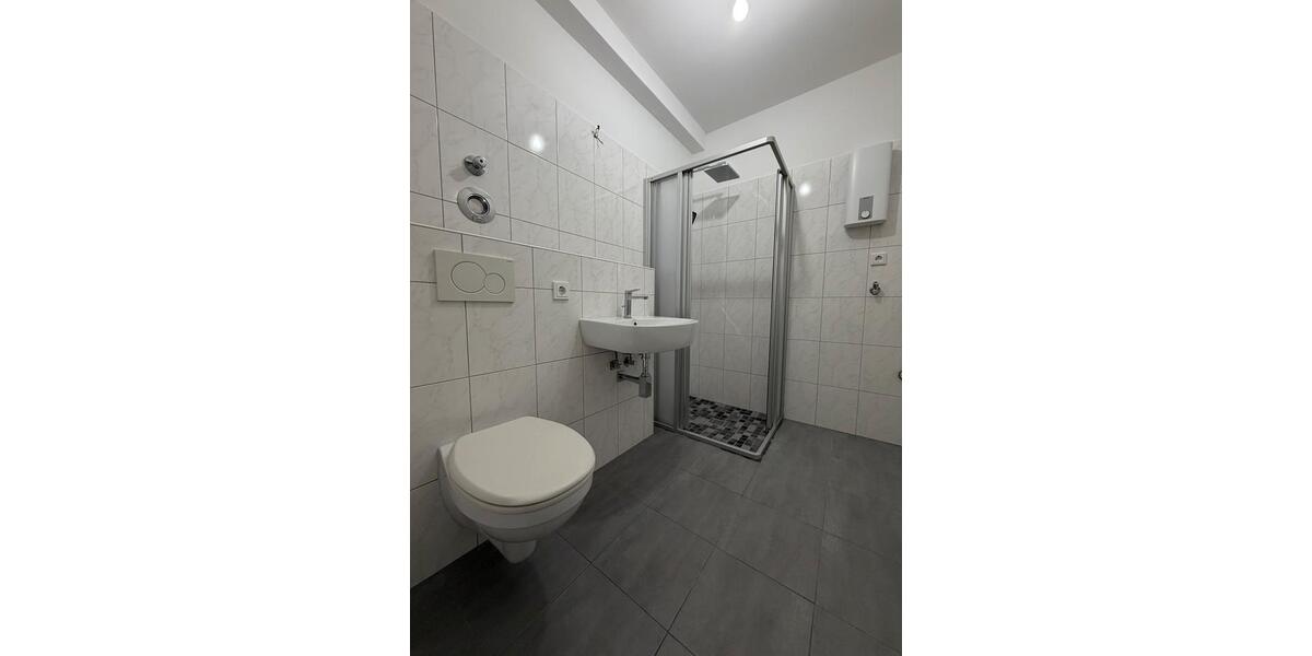 Erdgeschoßwohnung Duisburg Mittelmeiderich - 1.5 Zimmer, 50 m&sup2;, 700&euro; | Angebot:26150951