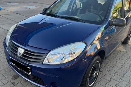 Dacia Sandero 147.982 km 3.200 &euro; Wuppertal 42285
