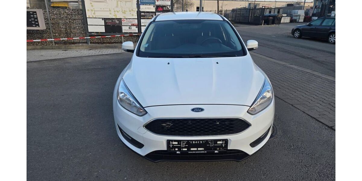 Ford Focus 74.000 km 8.990 &euro; Gelsenkirchen 45884