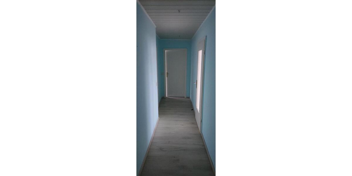 Dachgeschoßwohnung Solingen Central - 3 Zimmer, 75 m&sup2;, 1.040&euro; | Angebot:25523346