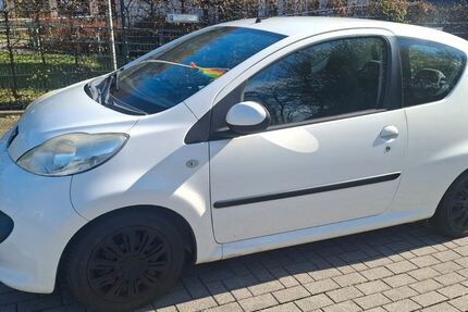Peugeot 107 189.000 km 1.000 &euro; wuppertal 42277