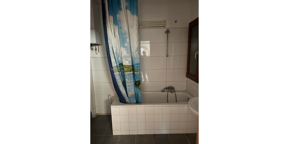 Etagenwohnung Duisburg - 4.5 Zimmer, 110 m&sup2;, 990&euro; | Angebot:26365978