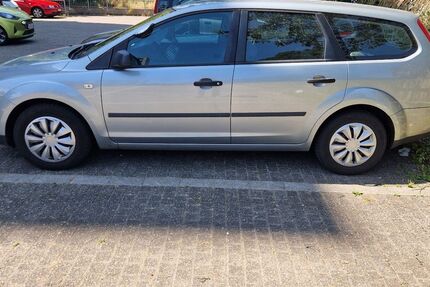 Ford Focus 161.000 km 2.700 &euro; Erkrath 40699