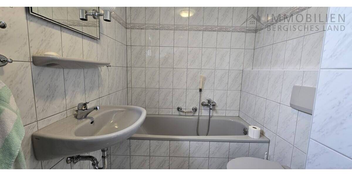 Reihenendhaus Hückeswagen Wiehagen - 4 Zimmer, 90 m&sup2;, 265.000&euro; | Angebot:26389059