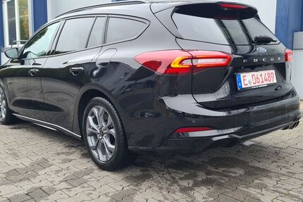 Ford Focus 22.800 km 18.999 &euro; Essen 45276
