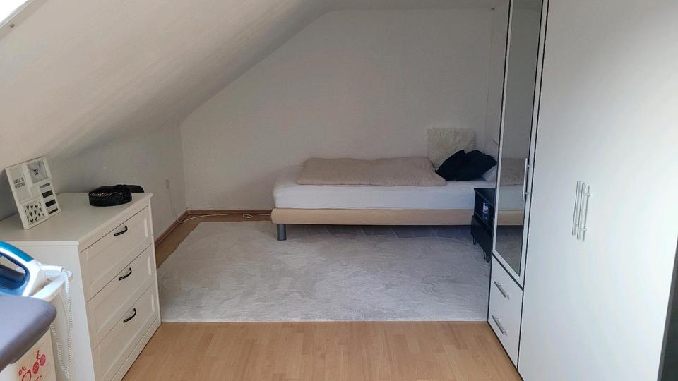 Dachgeschoßwohnung Herne Sodingen - 2 Zimmer, 66 m&sup2;, 500&euro; | Angebot:26150926