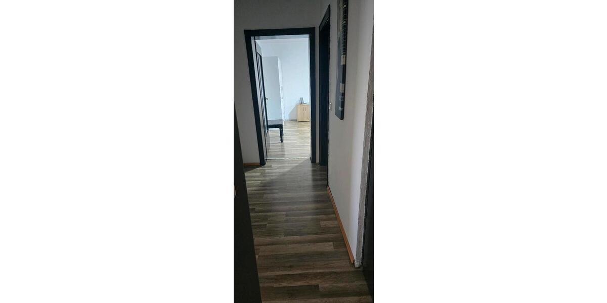 Etagenwohnung Duisburg Mittelmeiderich - 1 Zimmer, 60 m&sup2;, 50&euro; | Angebot:26386965