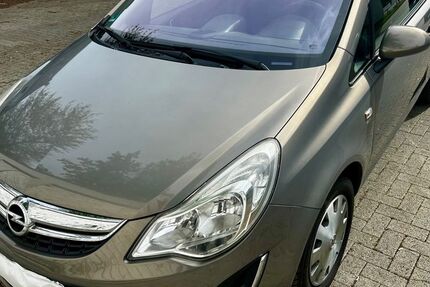 Opel Corsa 74.000 km 5.400 &euro; Bochum 44795