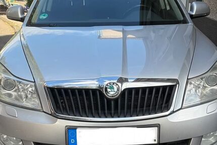 Skoda Octavia 398.000 km 2.900 &euro; Remscheid 42853