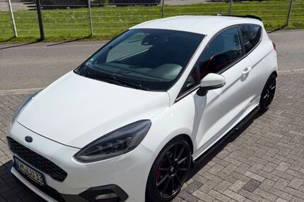 Ford Fiesta 127.000 km 12.900 &euro; Hückeswagen 42499
