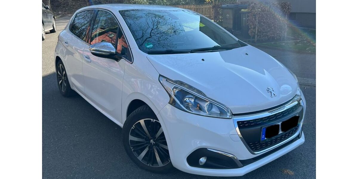 Peugeot 208 139.000 km 5.399 &euro; Essen 45329