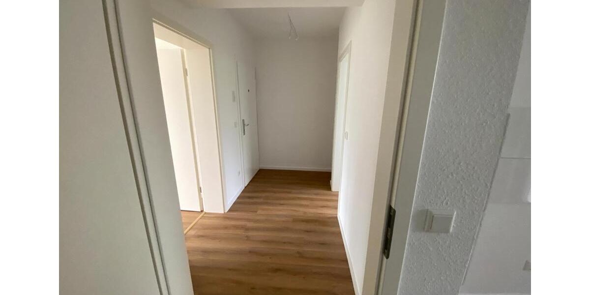 Erdgeschoßwohnung Essen Stadtbezirk IV - 3.5 Zimmer, 75 m&sup2;, 1.125&euro; | Angebot:26355296