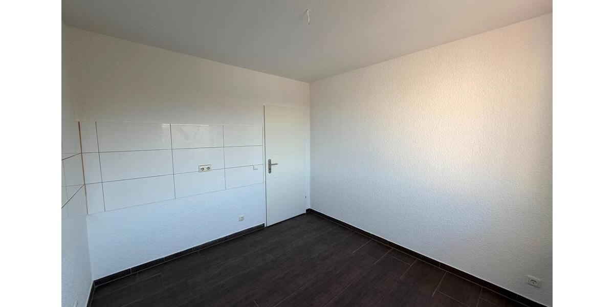 Etagenwohnung Gelsenkirchen Ückendorf - 3 Zimmer, 81 m&sup2;, 730&euro; | Angebot:26060278