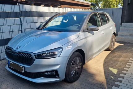 Skoda Fabia 18.780 km 23.000 &euro; Mülheim an der Ruhr 45472