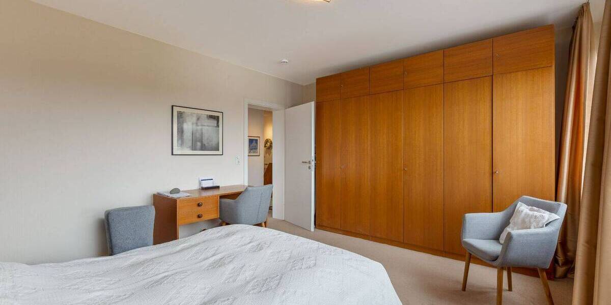 Etagenwohnung Velbert Mitte - 3 Zimmer, 93 m&sup2;, 220.000&euro; | Angebot:26358898