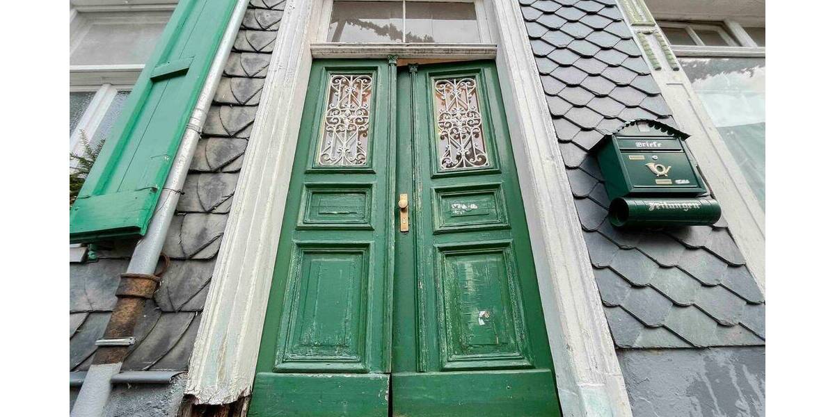 Einfamilienhaus Solingen Gräfrath - 6 Zimmer, 160.000&euro; | Angebot:26331474