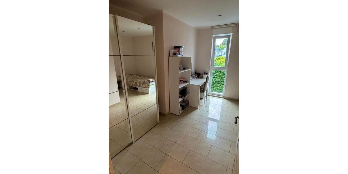 Dachgeschoßwohnung Solingen Wald - 4 Zimmer, 103 m&sup2;, 345.000&euro; | Angebot:26845876